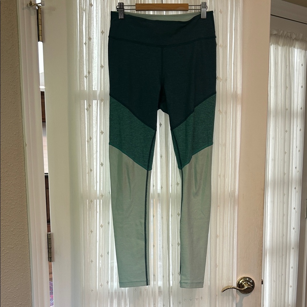 Outdoor Voices Teal & Light Sage Full Length Leggings